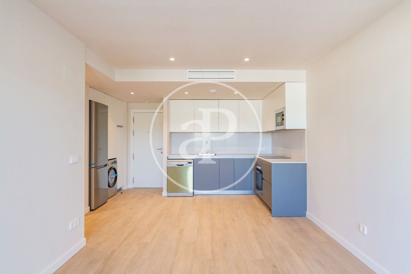 Kitchen of Flat to rent in  Madrid Capital  with Air Conditioner, Heating and Terrace
