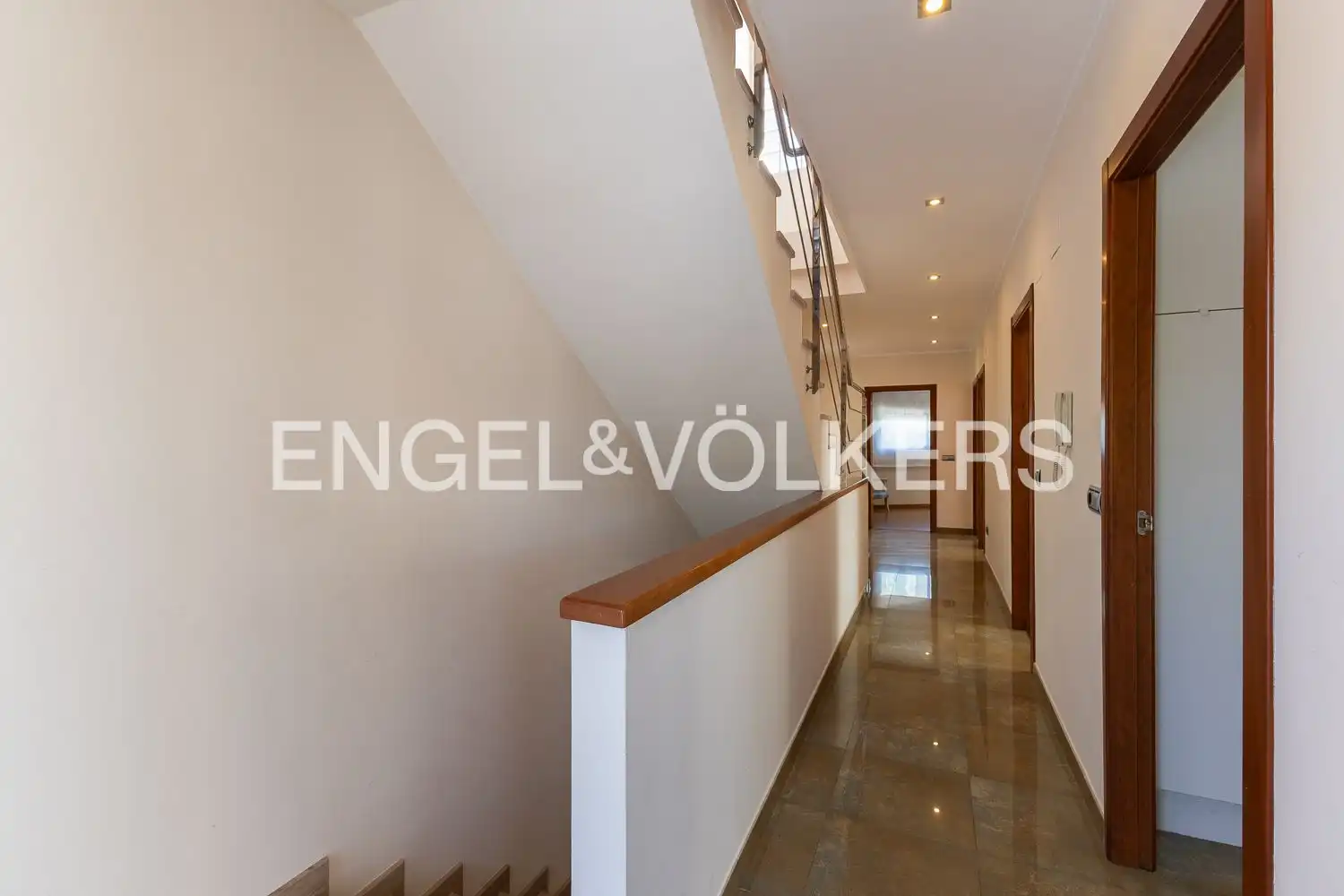 Houses for sale in Villanueva de Castellón  with Air Conditioner, Heating and Terrace