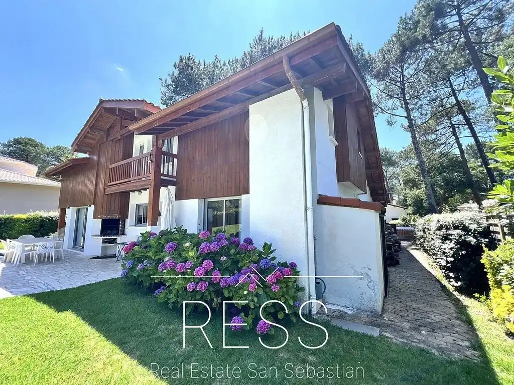 Vista exterior de Casa o chalet en venta en Bayonne con Jardín privado, Terraza y Trastero