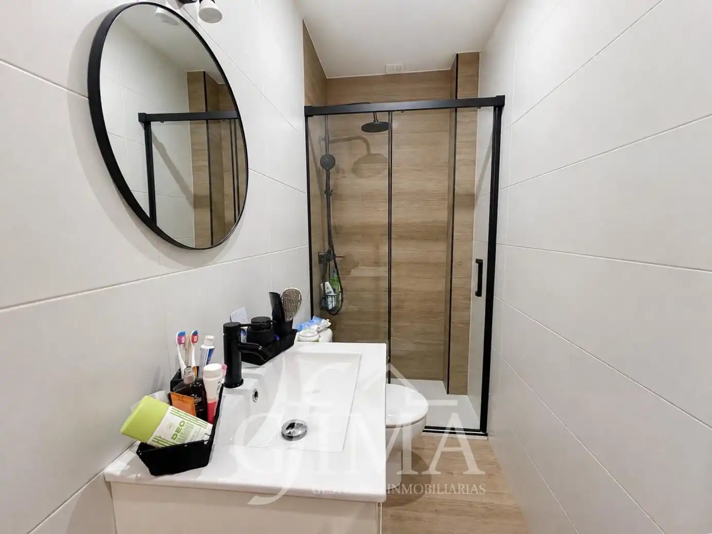 Baño de Casa adosada en venta en Tomelloso con Calefacción, Trastero y Amueblado
