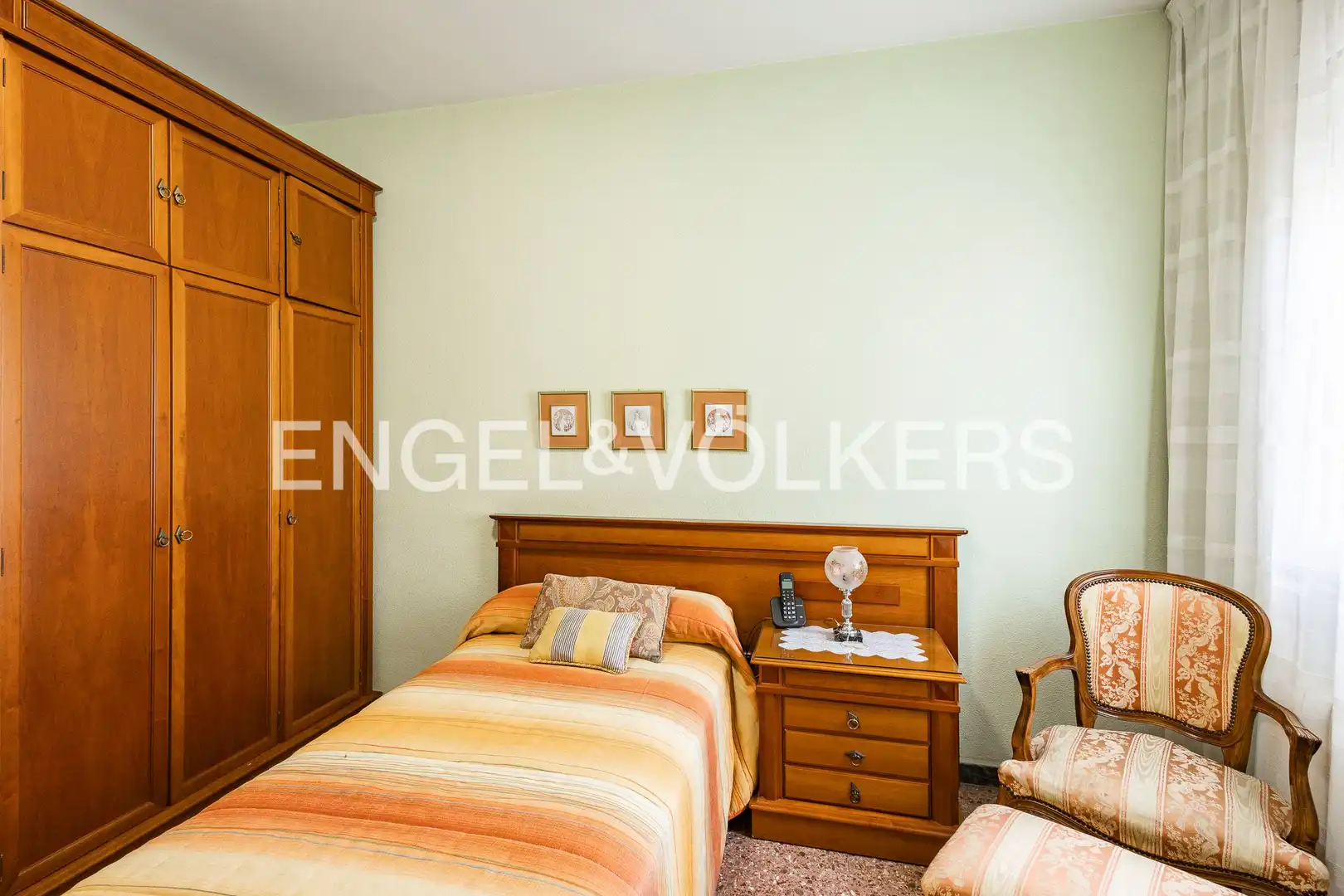 Bedroom of Flat for sale in Barcelona  with Air Conditioner, Heating and Balcony