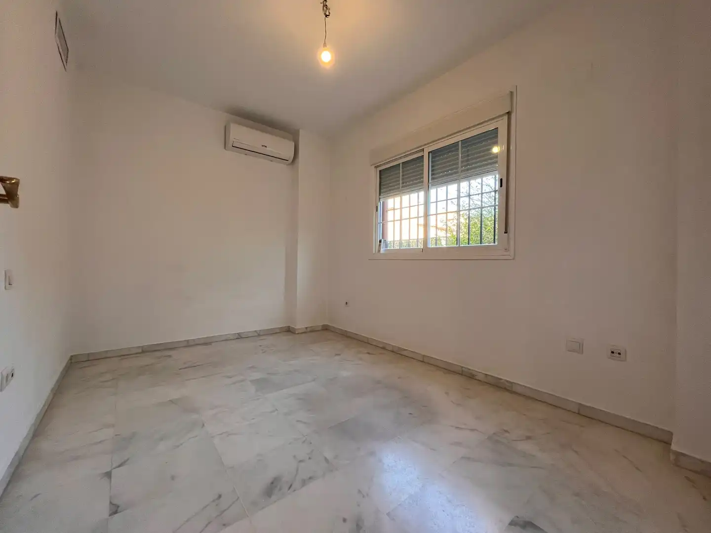 Casa aparellada amb piscina en venda a Colegio Europa, imagen 7