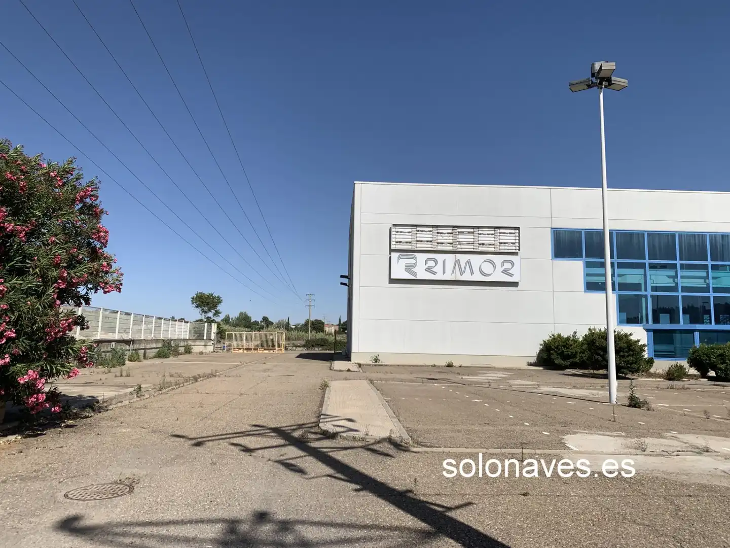 Nau industrial de lloguer en Zaragoza