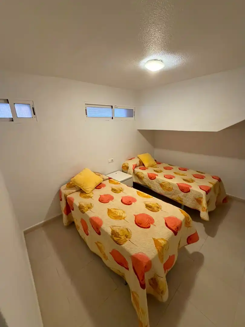 Habitación de Piso de alquiler en Torrevieja con Amueblado