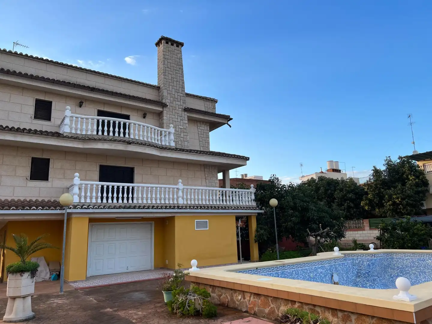 Vista exterior de Casa o chalet en venta en Polinyà de Xúquer con Calefacción, Jardín privado y Terraza