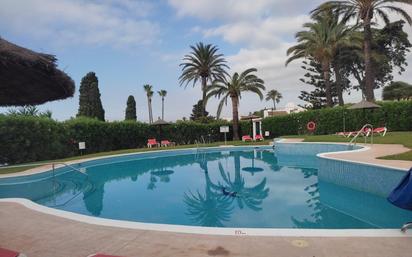 Schwimmbecken von Haus oder Chalet zum verkauf in Casares mit Klimaanlage und Terrasse
