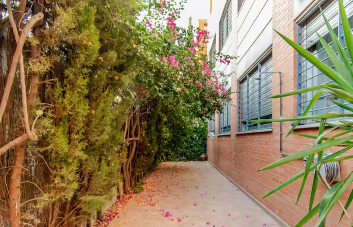 Vista exterior de Pis en venda en Córdoba amb Aire condicionat, Jardí privat i Terrassa