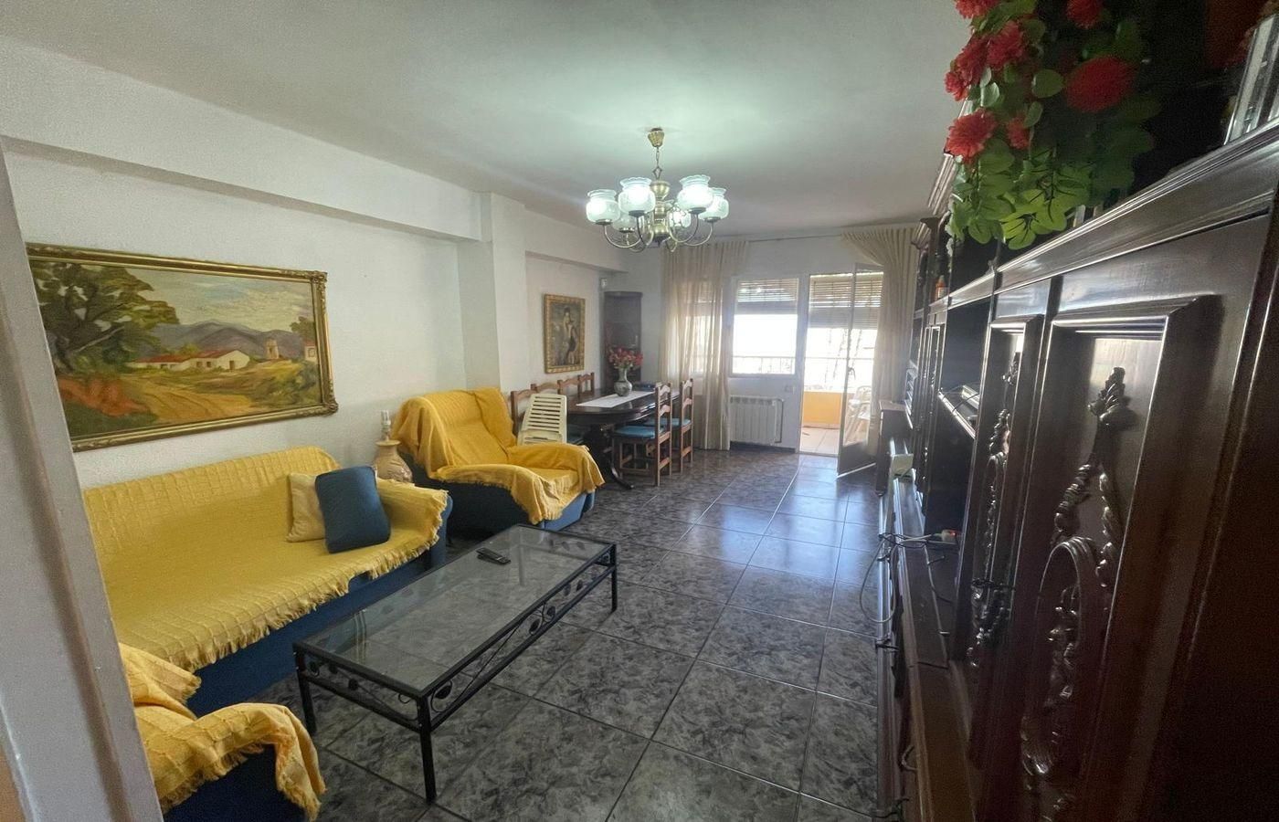 Sala de estar de Piso en venta en La Ràpita con Calefacción y Terraza
