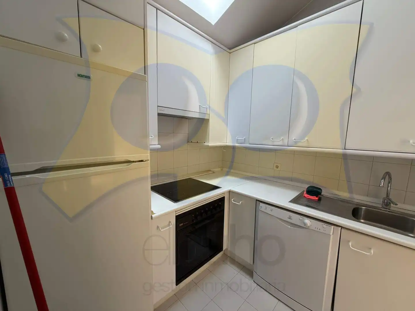 Cocina de Piso de alquiler en Salamanca con Calefacción, Horno y Lavadora