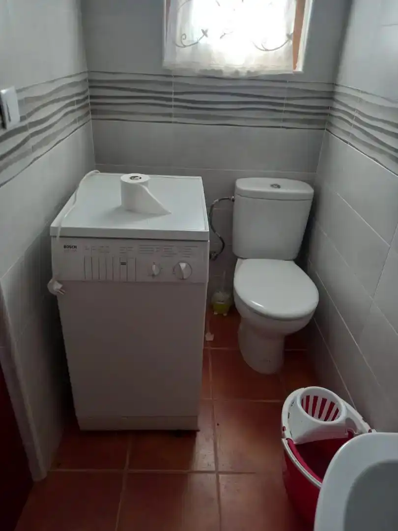 Baño de Casa adosada en venta en Valdefinjas, Zamora