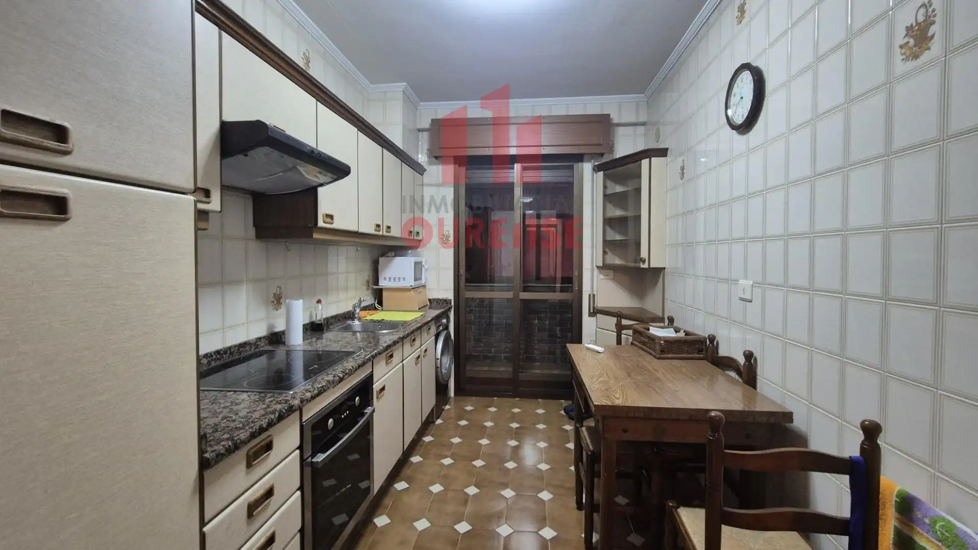 Piso de alquiler en Couto