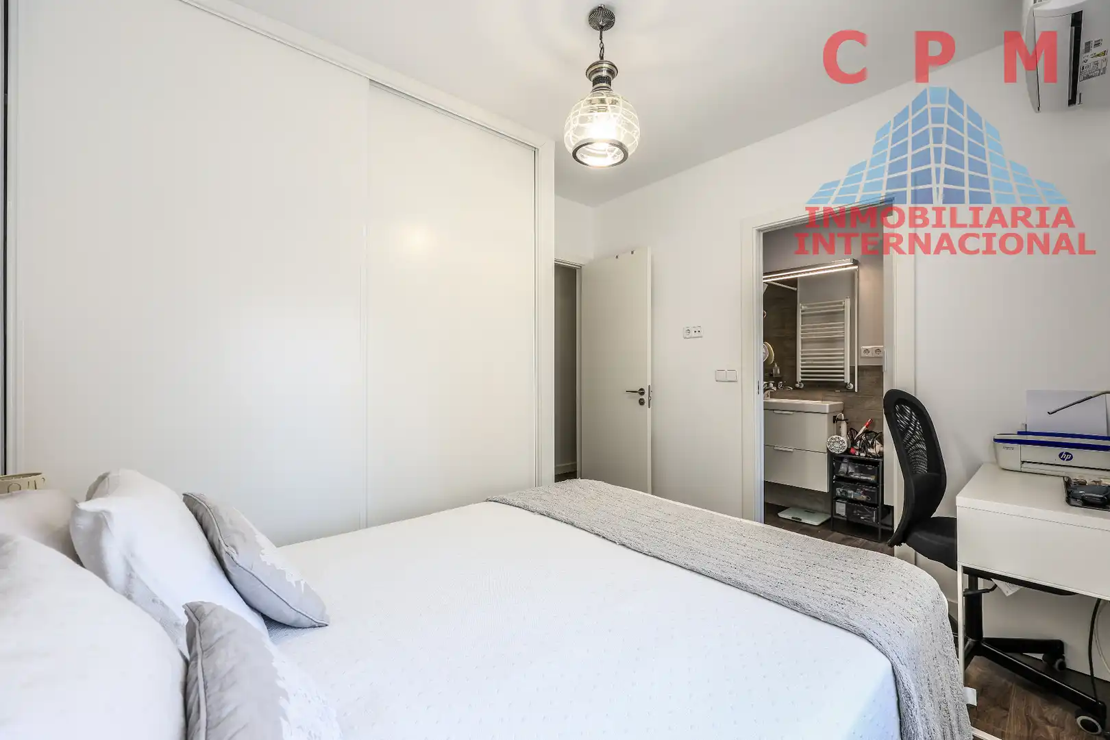 Schlafzimmer von Wohnung zur Miete in Madrid mit Klimaanlage, Heizung und Parkett