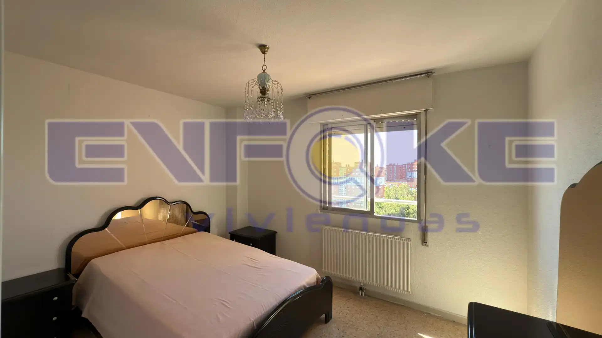 Habitación de Piso en venta en Madrid con Calefacción y Terraza