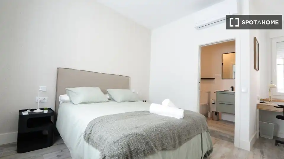 Room in El Pópulo - Santa María