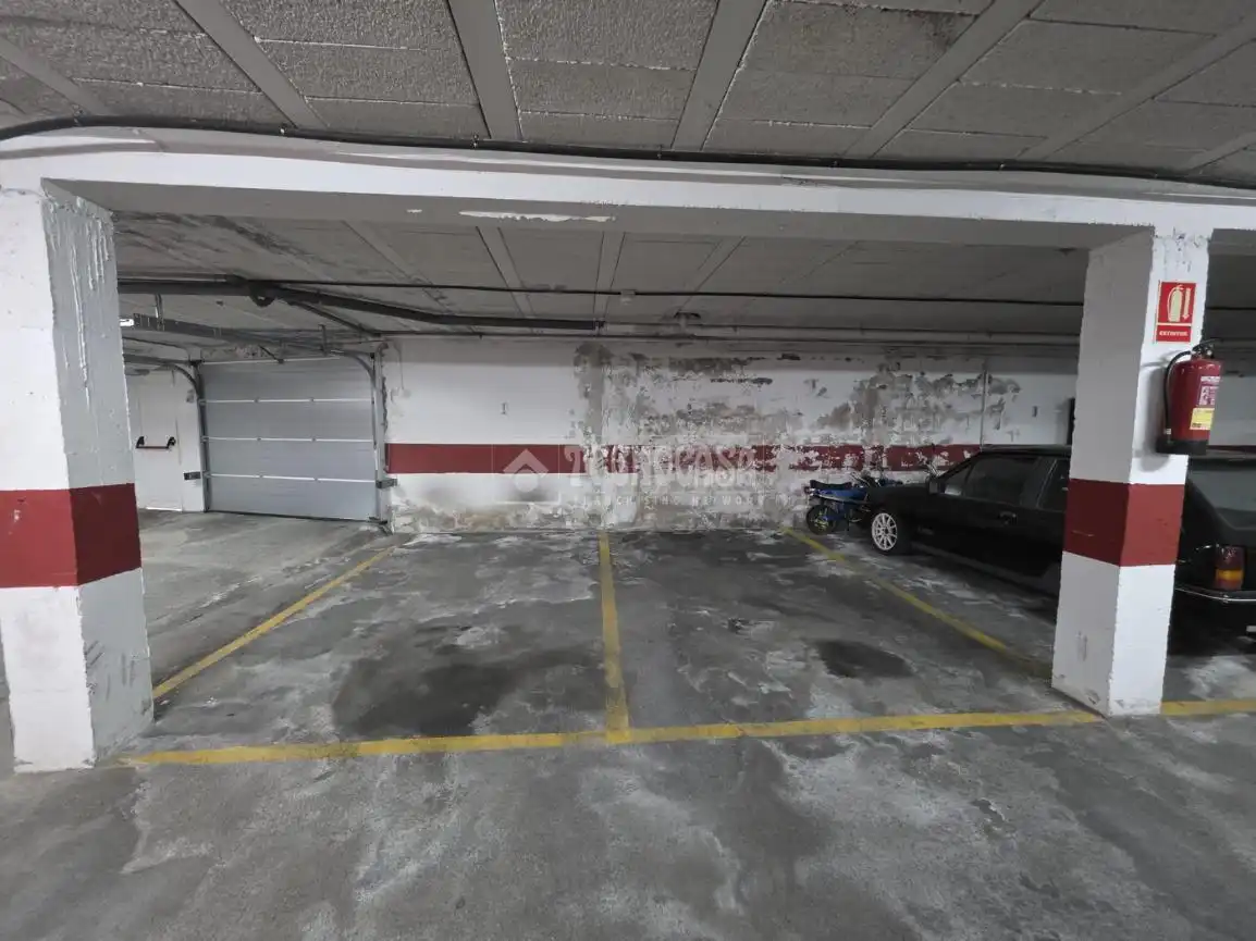 Parking de Piso en venta en Tías con Aire acondicionado y Amueblado