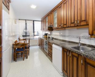 Kitchen of Flat to rent in Gijón 