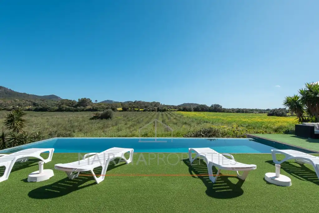 Piscina de Finca rústica en venda en Felanitx amb Aire condicionat, Jardí privat i Terrassa
