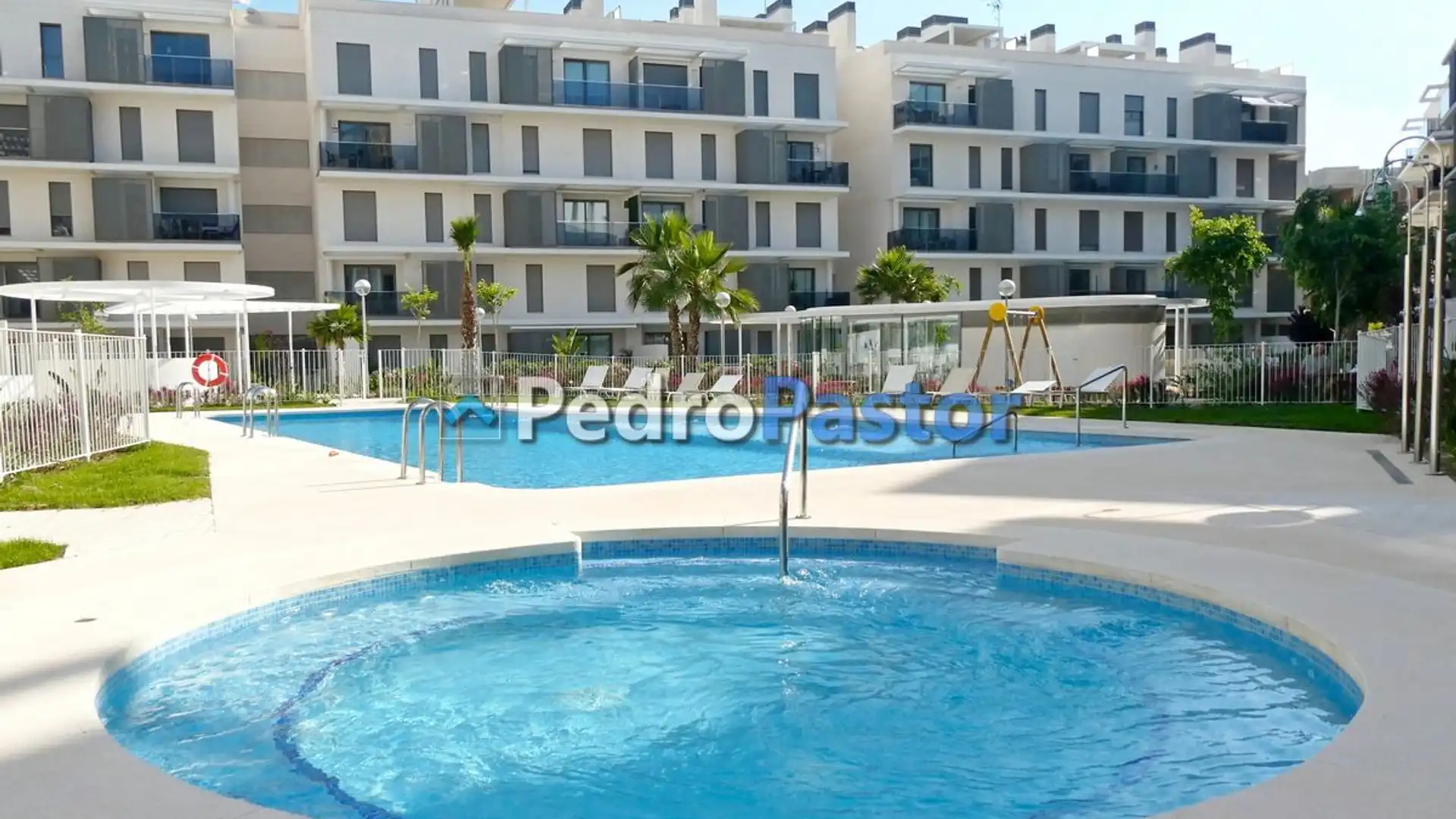 Piscina de Apartamento en venta en Dénia con Aire acondicionado, Calefacción y Jardín privado