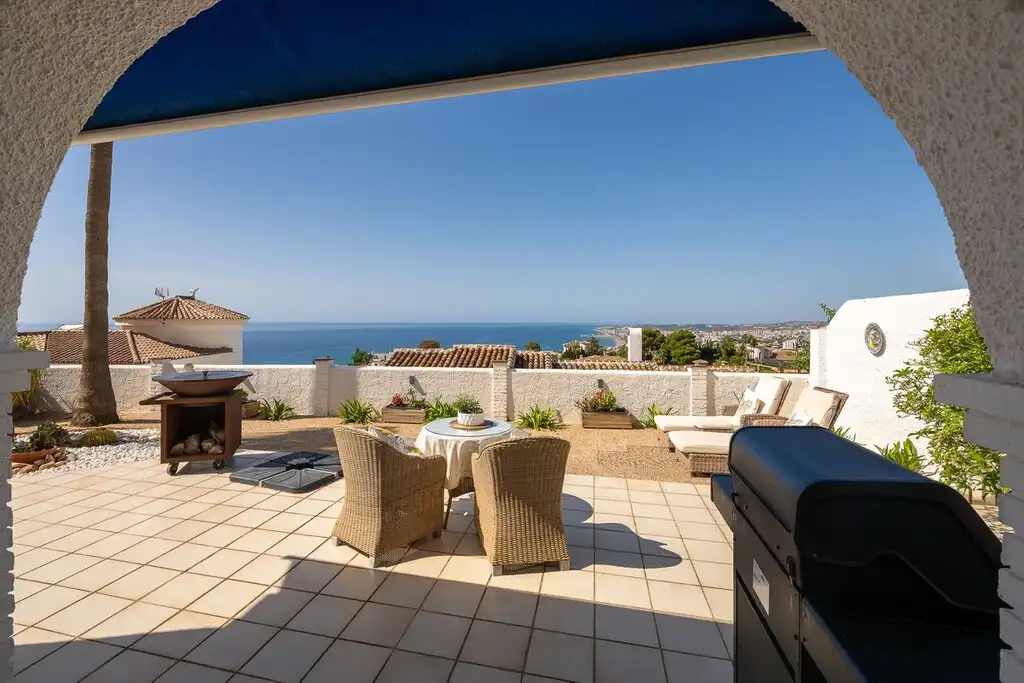 Terrassa de Casa o xalet en venda en Benalmádena amb Aire condicionat, Jardí privat i Terrassa