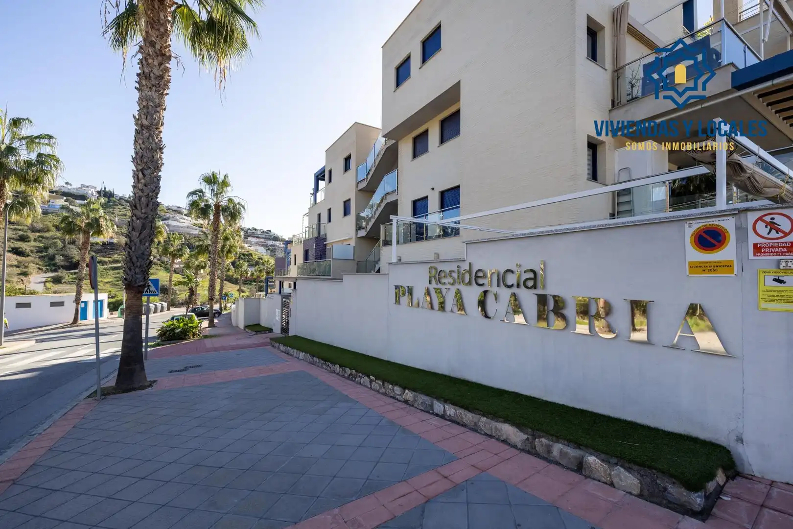 Vista exterior de Piso en venta en Almuñécar con Aire acondicionado, Jardín privado y Terraza