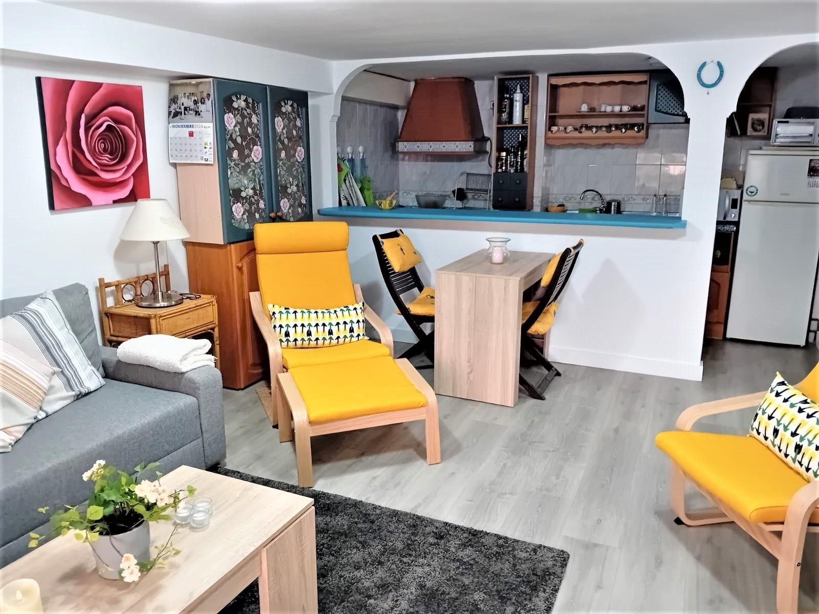 Sala d'estar de Dúplex en venda en Torremolinos amb Aire condicionat