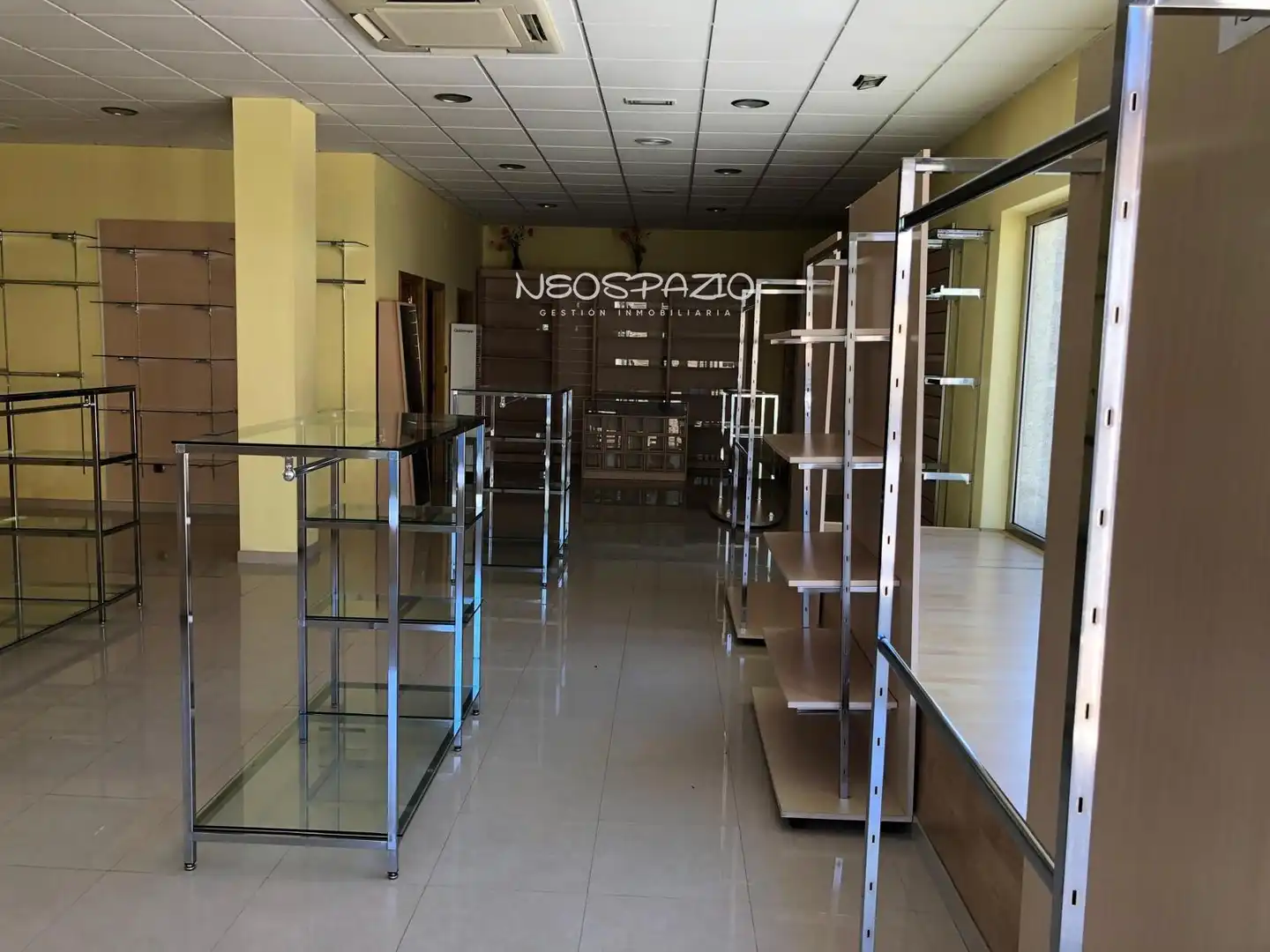 Commercial properties for rent in Baleira