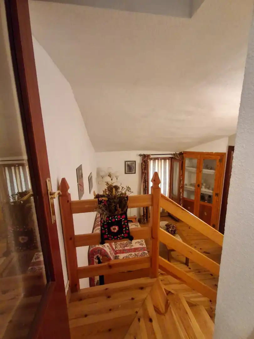 Casa adosada en venta en Eslava con Calefacción, Terraza y Amueblado