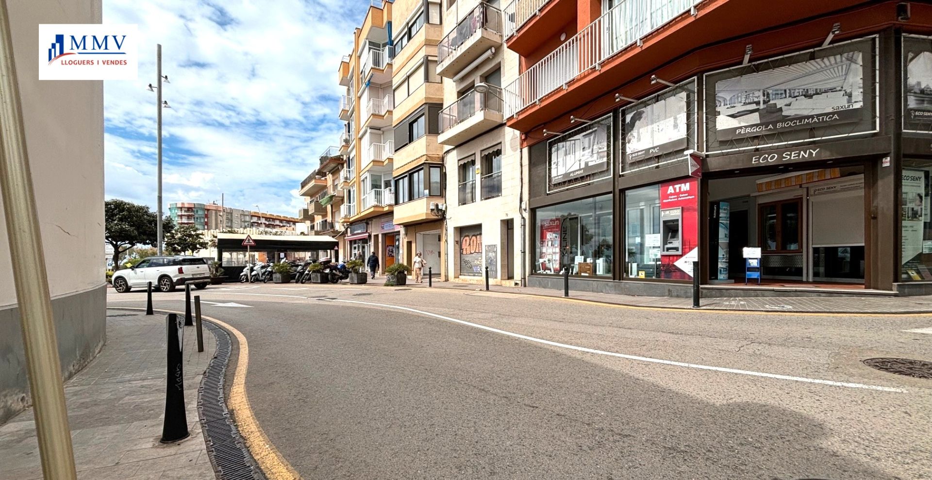 Vista exterior de Local en venda en Blanes amb Moblat