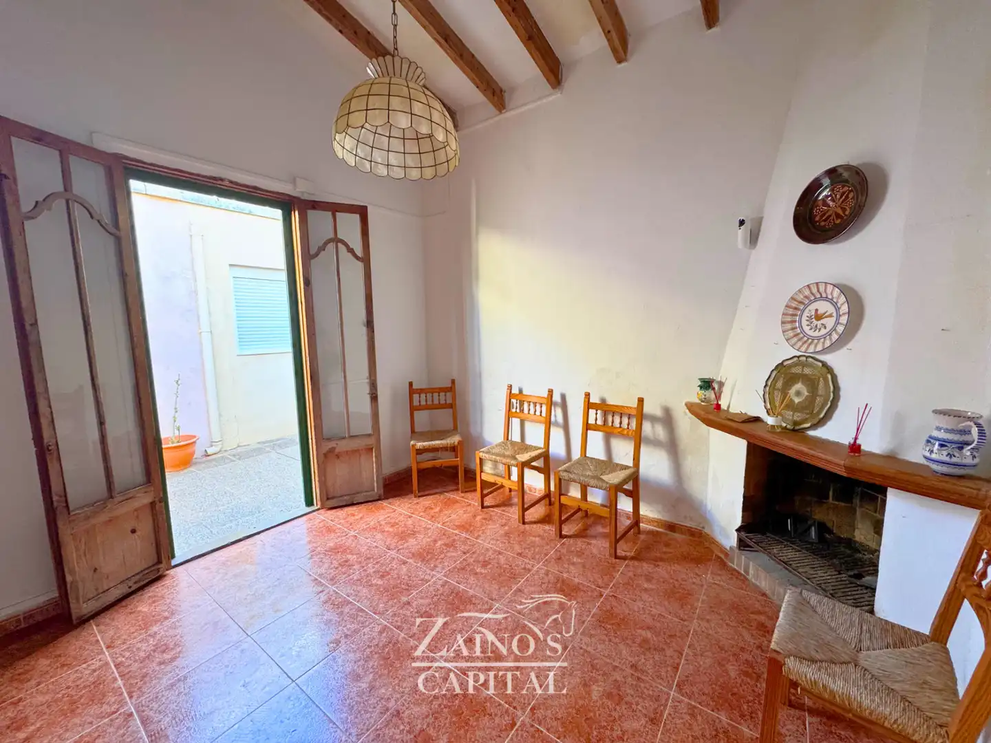 Sala d'estar de Finca rústica en venda en Petra amb Terrassa i Traster