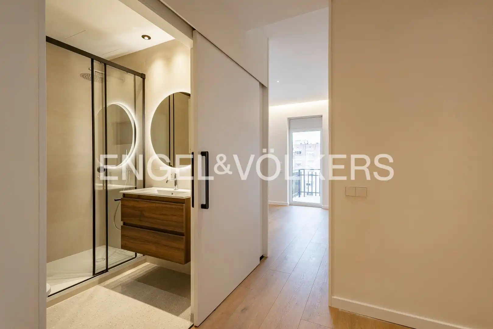Bedroom of Flat for sale in Barcelona  with Air Conditioner, Heating and Parquet flooring