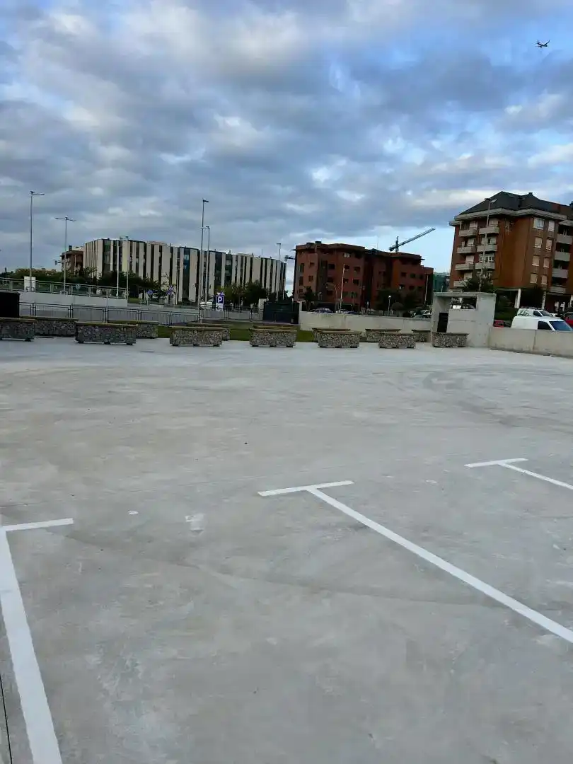 Parking de Piso de alquiler en Santander con Trastero