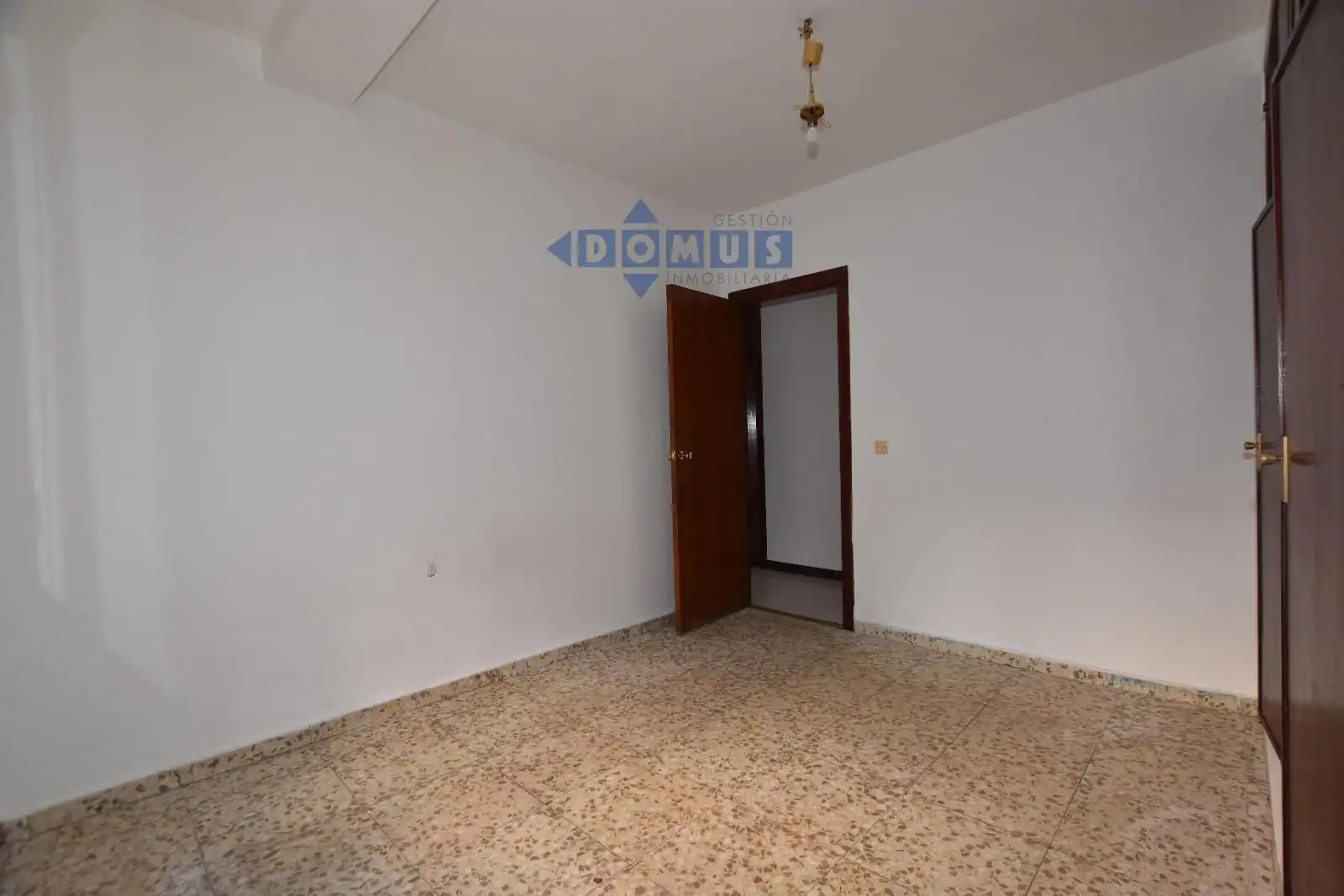 Flat for sale in Ronda  with Terrace and Storage room