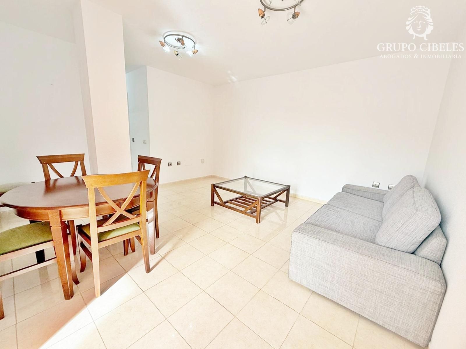 Wohnzimmer von Wohnungen miete in Vícar mit Terrasse, Abstellraum und Whirlpool