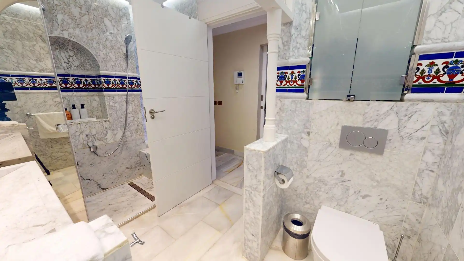 Bathroom of Flat for sale in Puerto de la Cruz