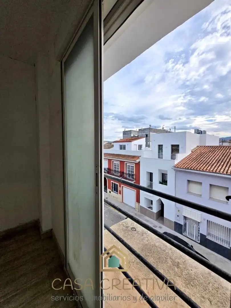 Vista exterior de Casa o xalet en venda en Benirredrà amb Terrassa