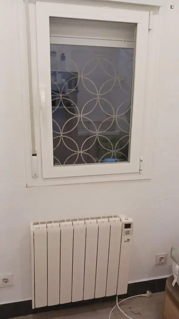 Terrassa de Apartament de lloguer en Madrid amb Moblat, Forn i Rentadora