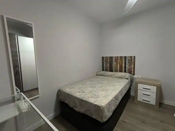 Bedroom of Flat for sale in Málaga  with Air Conditioner, Heating and Furnished