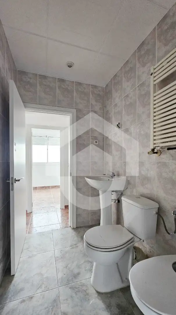 Baño de Piso en venta en Nou Barris