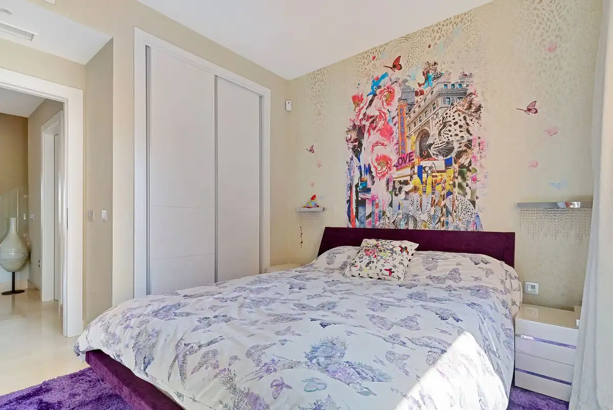 Schlafzimmer von Maisonette zum Verkauf in Marbella mit Klimaanlage, Terrasse und Gemeinschaftspool