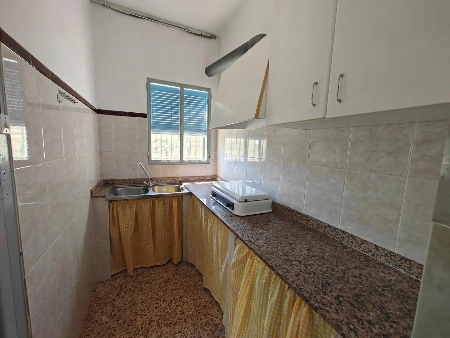 Cuina de Casa o xalet en venda en Yátova amb Calefacció i Jardí privat