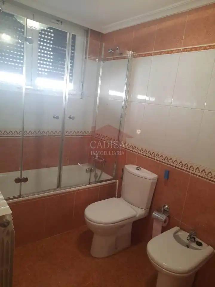 Baño de Casa adosada en venta en Salamanca con Calefacción, Jardín privado y Terraza