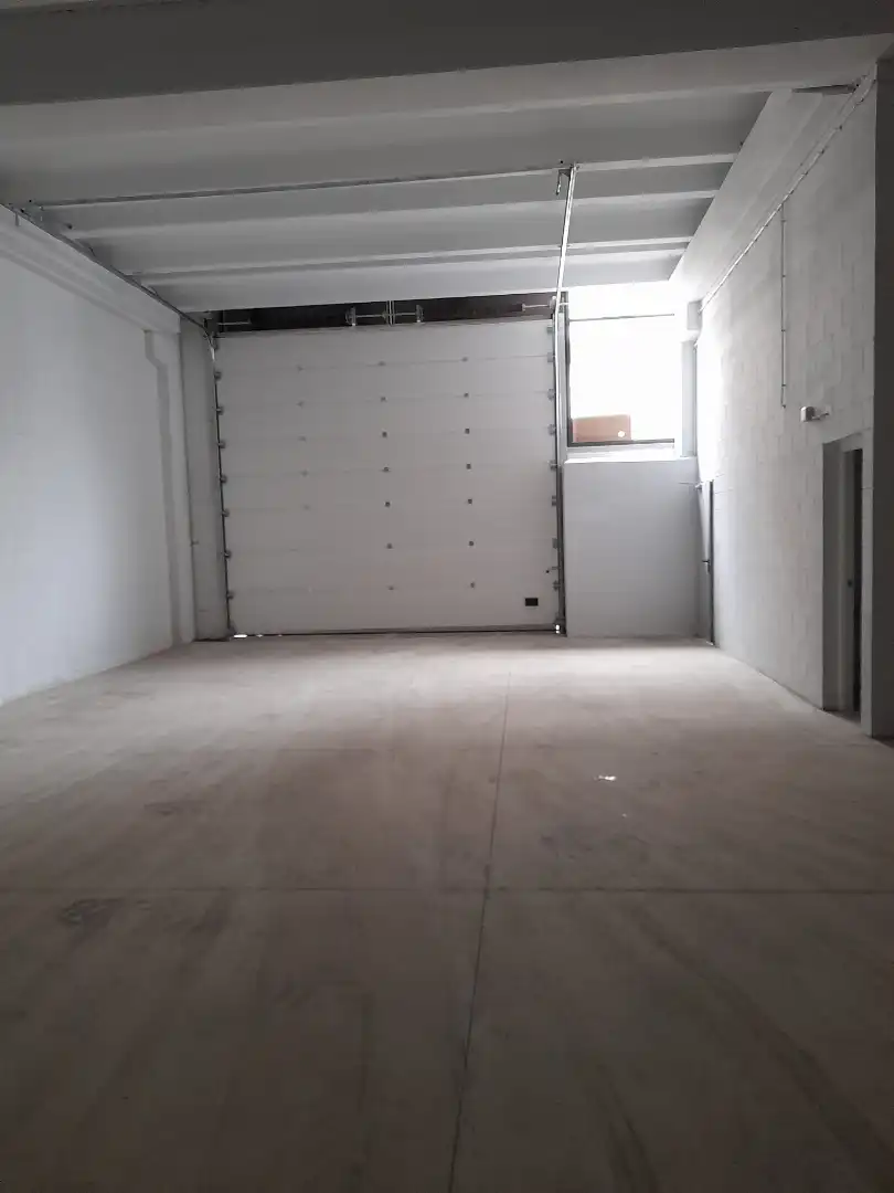 Fabrikhallen zur Miete in Sabadell mit Heizung