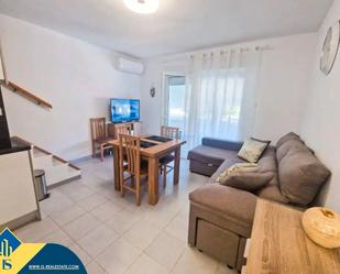 Sala d'estar de Apartament en venda en Torrevieja amb Aire condicionat, Terrassa i Balcó