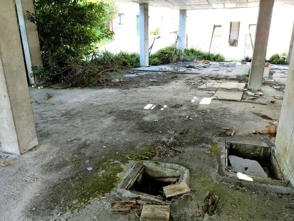 Gebäude zum Verkauf in Travesía de Meicende, 51, Pastoriza