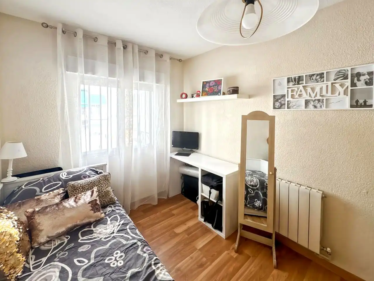Flat for sale in Miralparque, Centro