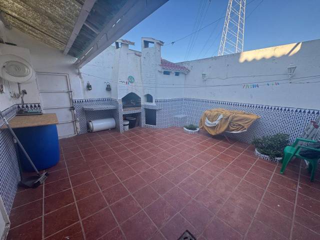 Casa-chalet en Venta en Ayódar en Ensanche - Parque Santa Rosa