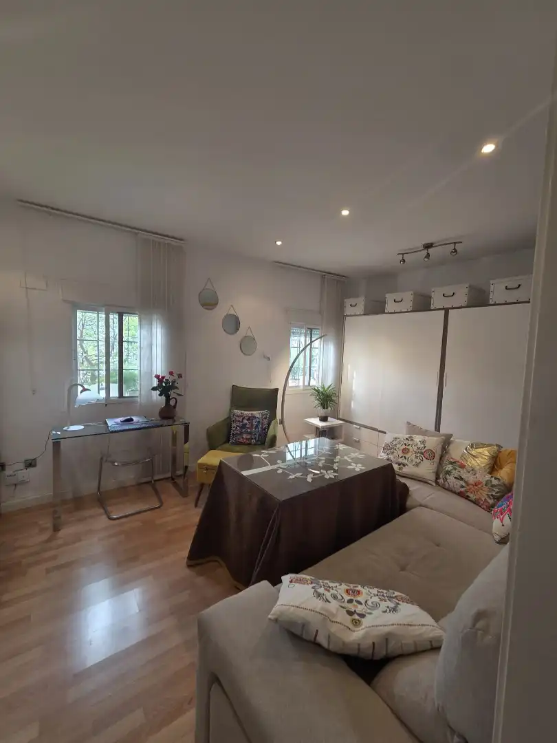 Sala d'estar de Apartament en venda en Badajoz amb Aire condicionat, Parquet i Moblat