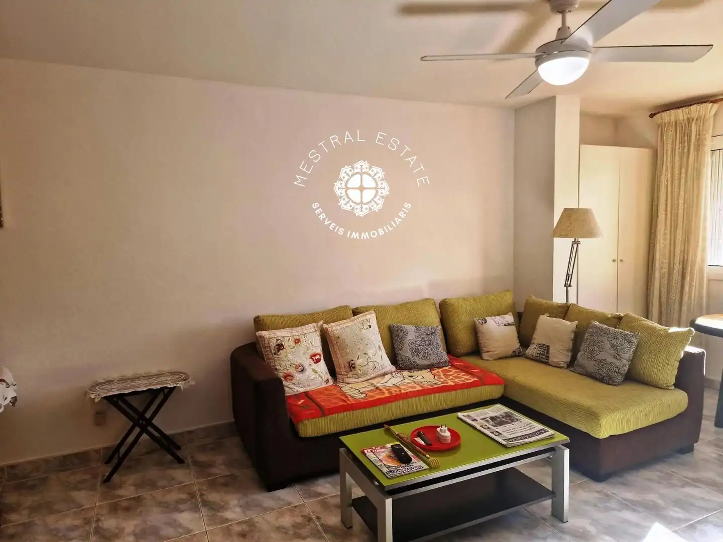 Living room of Flat for sale in Cambrils  with Terrace, Swimming Pool and Furnished