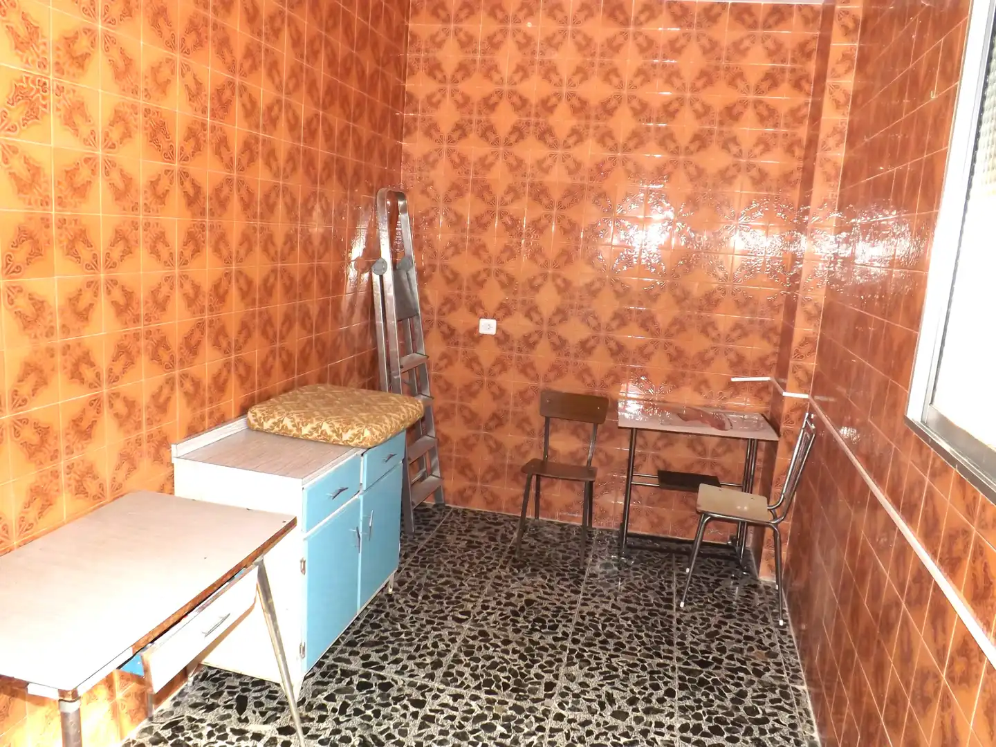 Cuina de Casa o xalet en venda en Güevéjar amb Jardí privat, Terrassa i Piscina