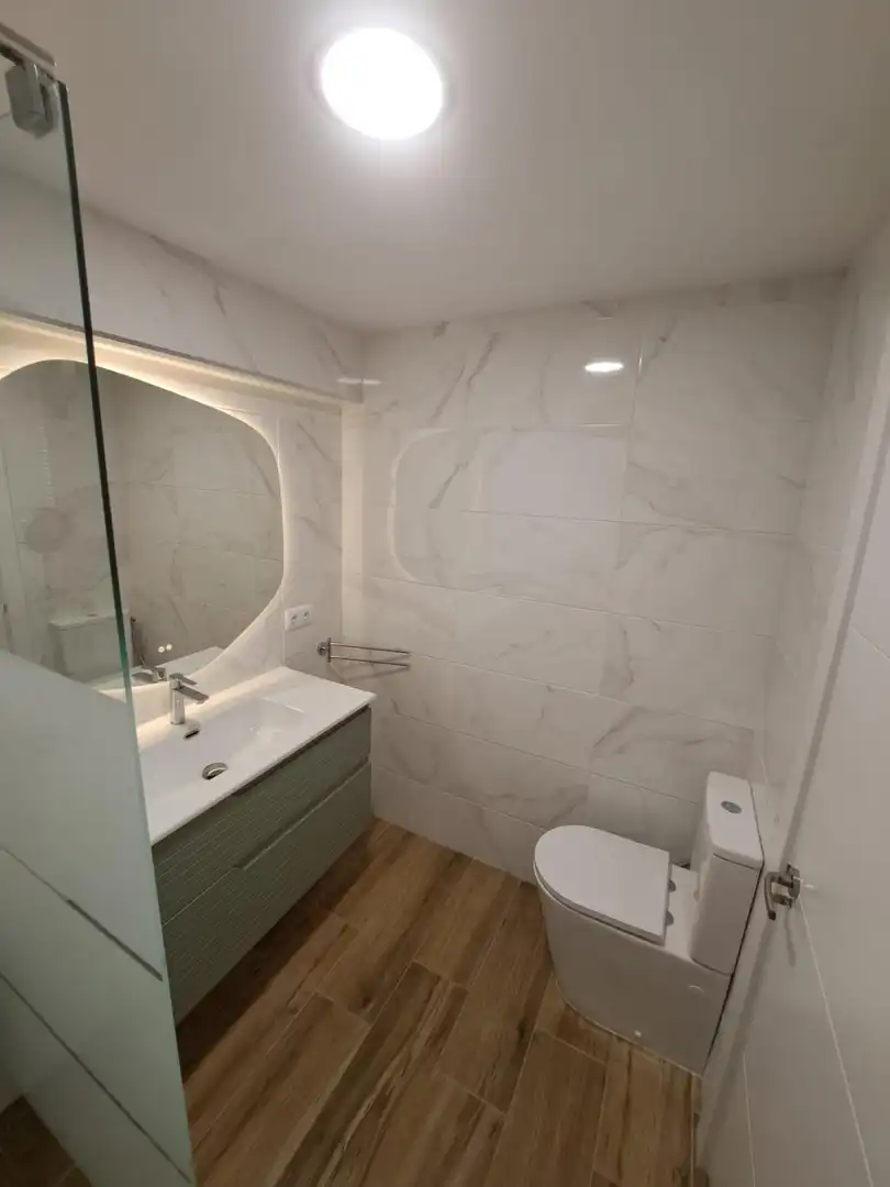 Baño de Piso en venta en Los Realejos con Aire acondicionado, Terraza y Trastero